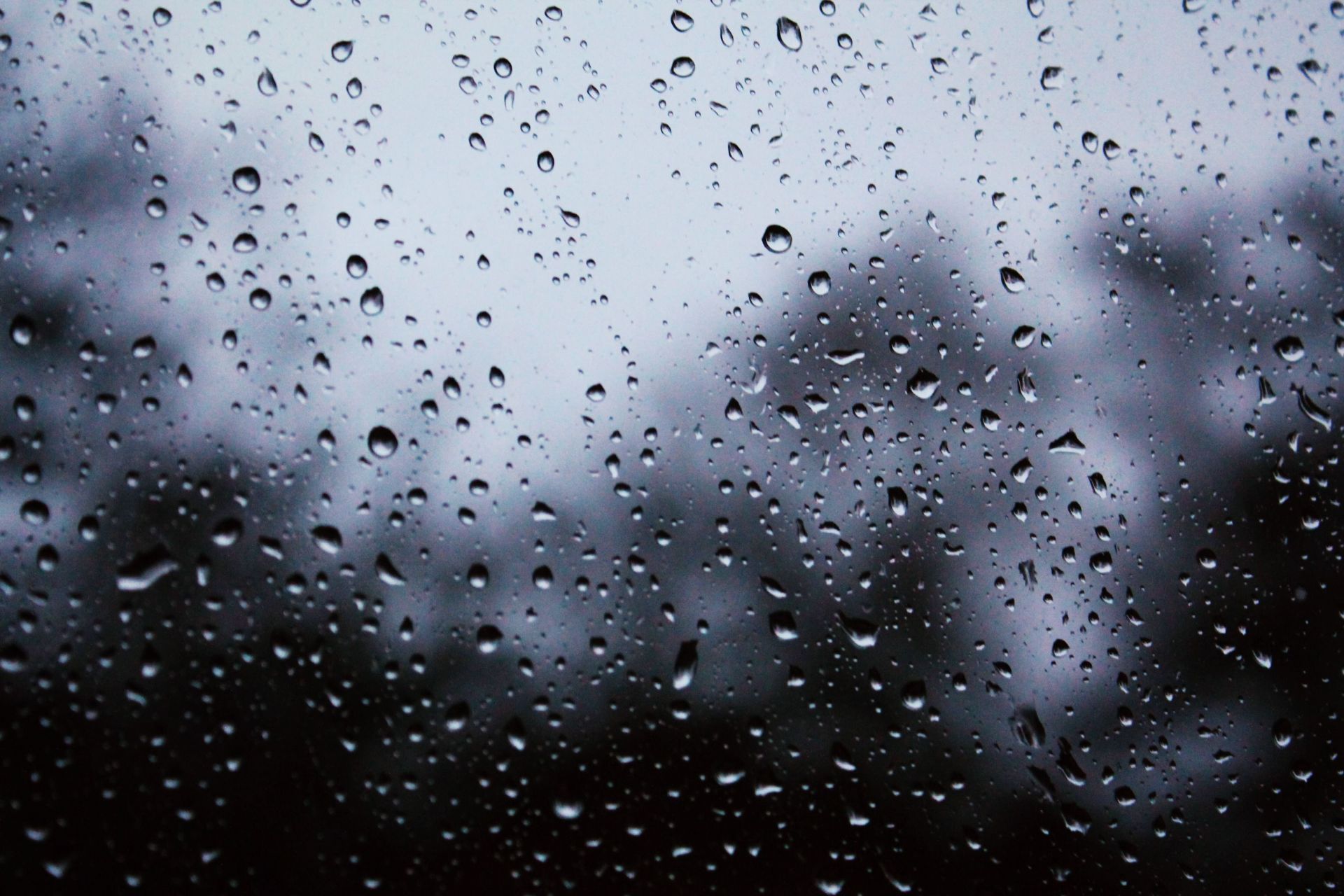 An average raindrop falls at the speed of roughly 7 miles an hour.
