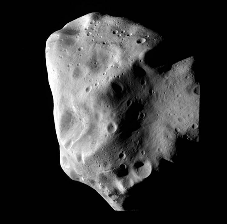 Tom Hanks had an asteroid named after him which was called “12818 tomhanks“.
